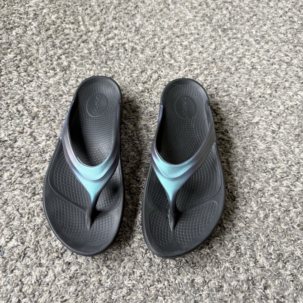 OOFOS OOlala Luxe Recovery Thong Flip Flop Sandals Midnight Spectra Women’s 11